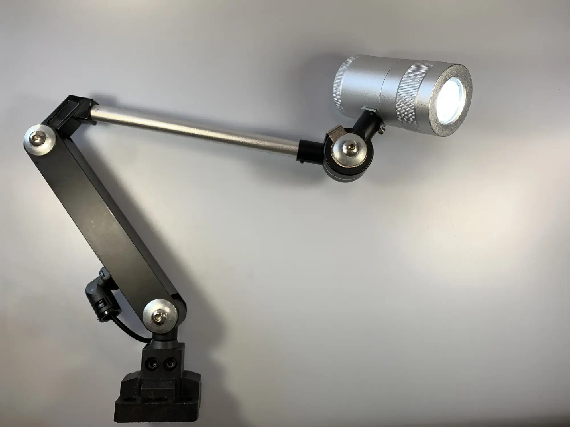 Elmet Light E05008-3 INDUSTRIAL MACHINE LIGHT FIX SMALL 7W / 24V / 6000K / IP67 / long (img_005)