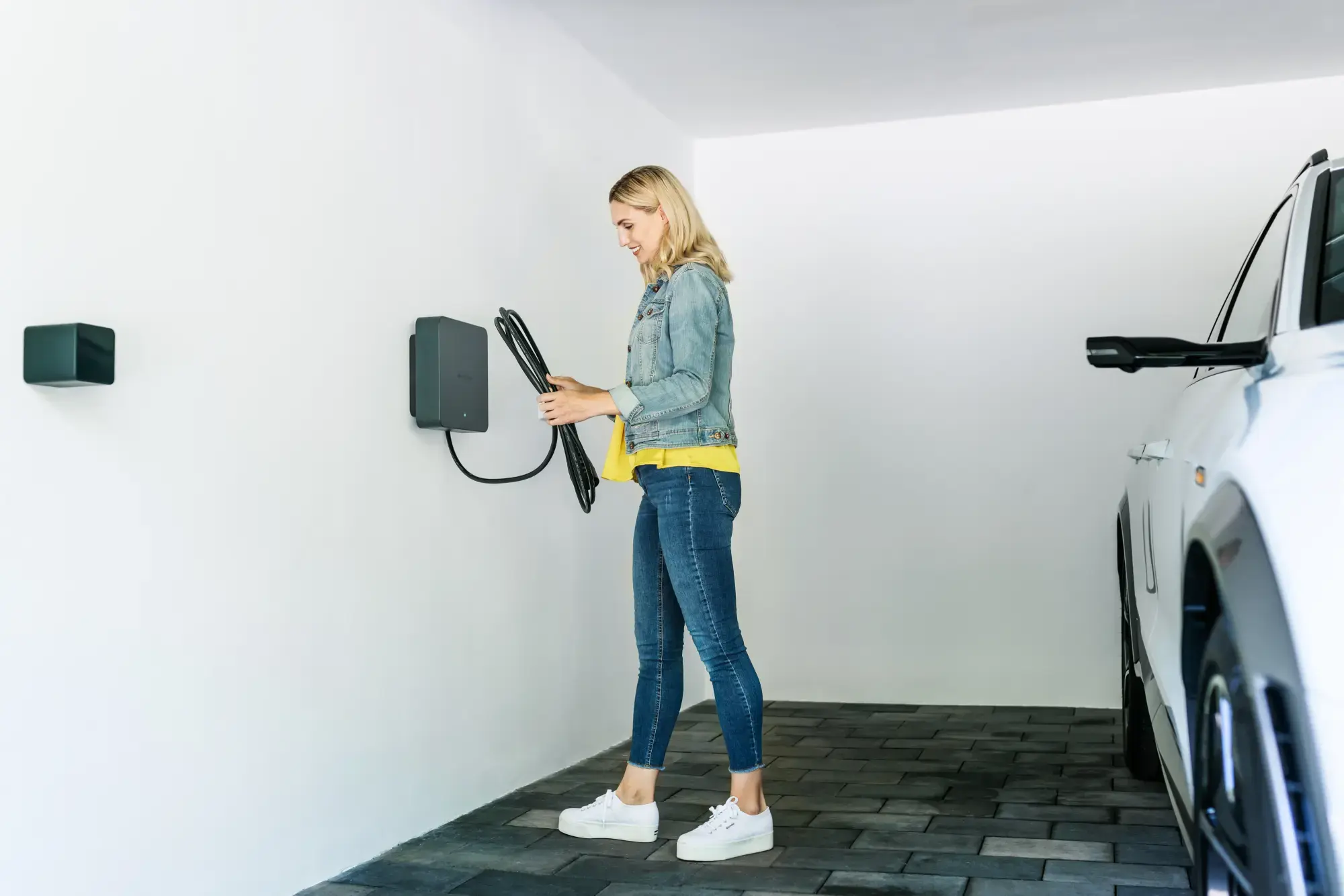 Spelsberg 59180701 Connector holder, white, Halogen free (img_005)