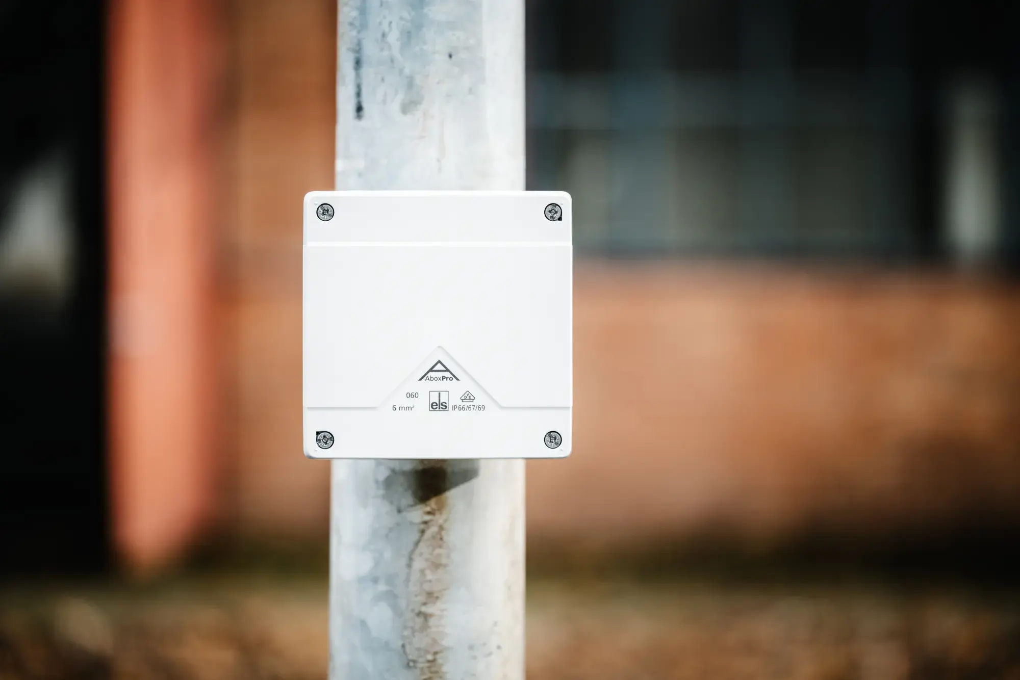 Spelsberg 406400EP Junction box, Type of protection IP66/IP67/IP69, max. 6², Impact strength IK09, Protection class II, Ui 1000V AC, Ui 1000V DC, DNV, VDE, Halogen free (img_003) Spelsberg 406400EP Junction box, Type of protection IP66/IP67/IP69, max. 6², Impact strength IK09, Protection class II, Ui 1000V AC, Ui 1000V DC, DNV, VDE, Halogen free (img_003)