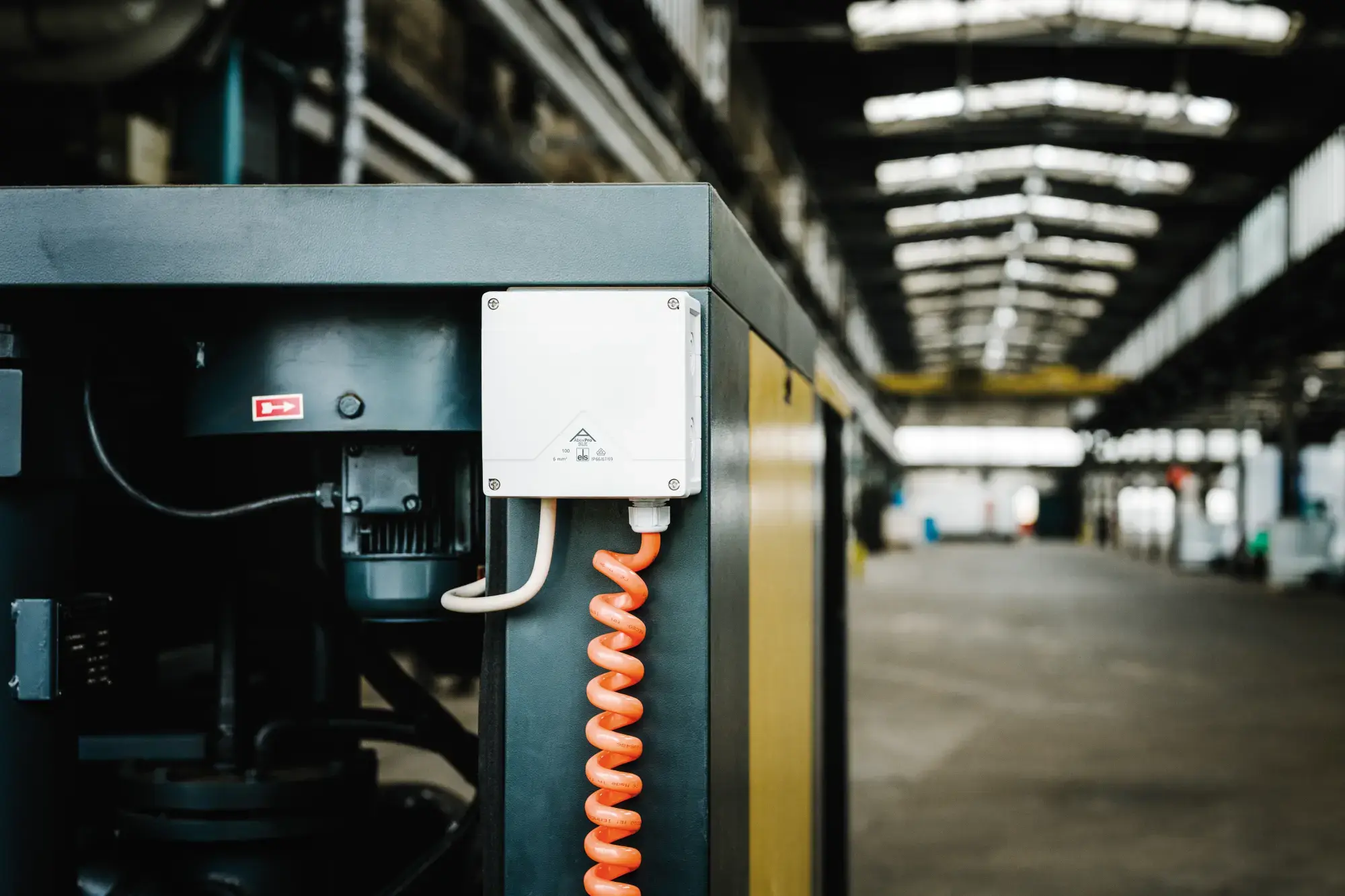 Spelsberg 40447001 Junction box, Type of protection IP66/IP67/IP69, max. 4², IK09, Protection class II, Ui 450V AC, Ui 450V DC, DLG, DNV, VDE, Halogen free (img_002)