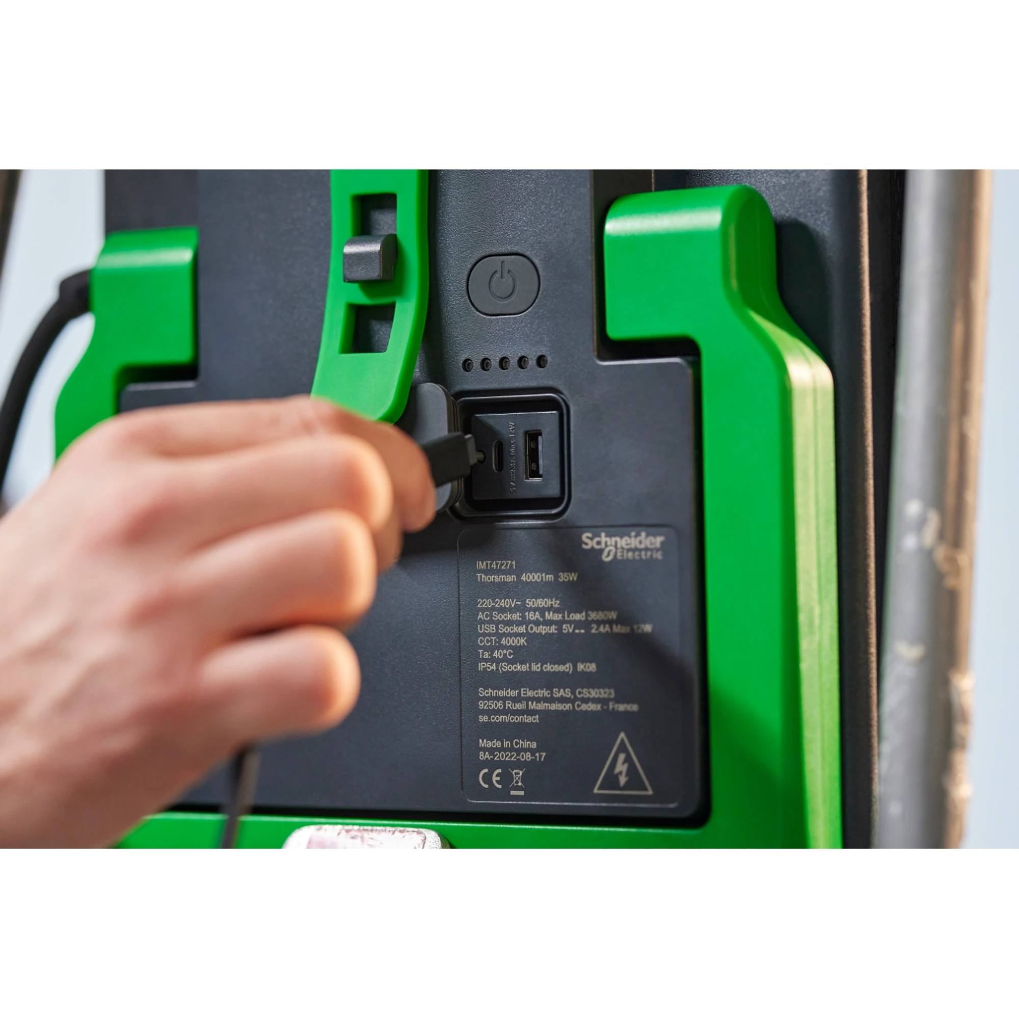 Schneider Electric IMT47271 LED Work Lamp Thorsman 35W 4000LM/ IP54/ IK08/ Socket + USB A+C 2.4A, dimmable (img_026) Schneider Electric IMT47271 LED Work Lamp Thorsman 35W 4000LM/ IP54/ IK08/ Socket + USB A+C 2.4A, dimmable (img_026)