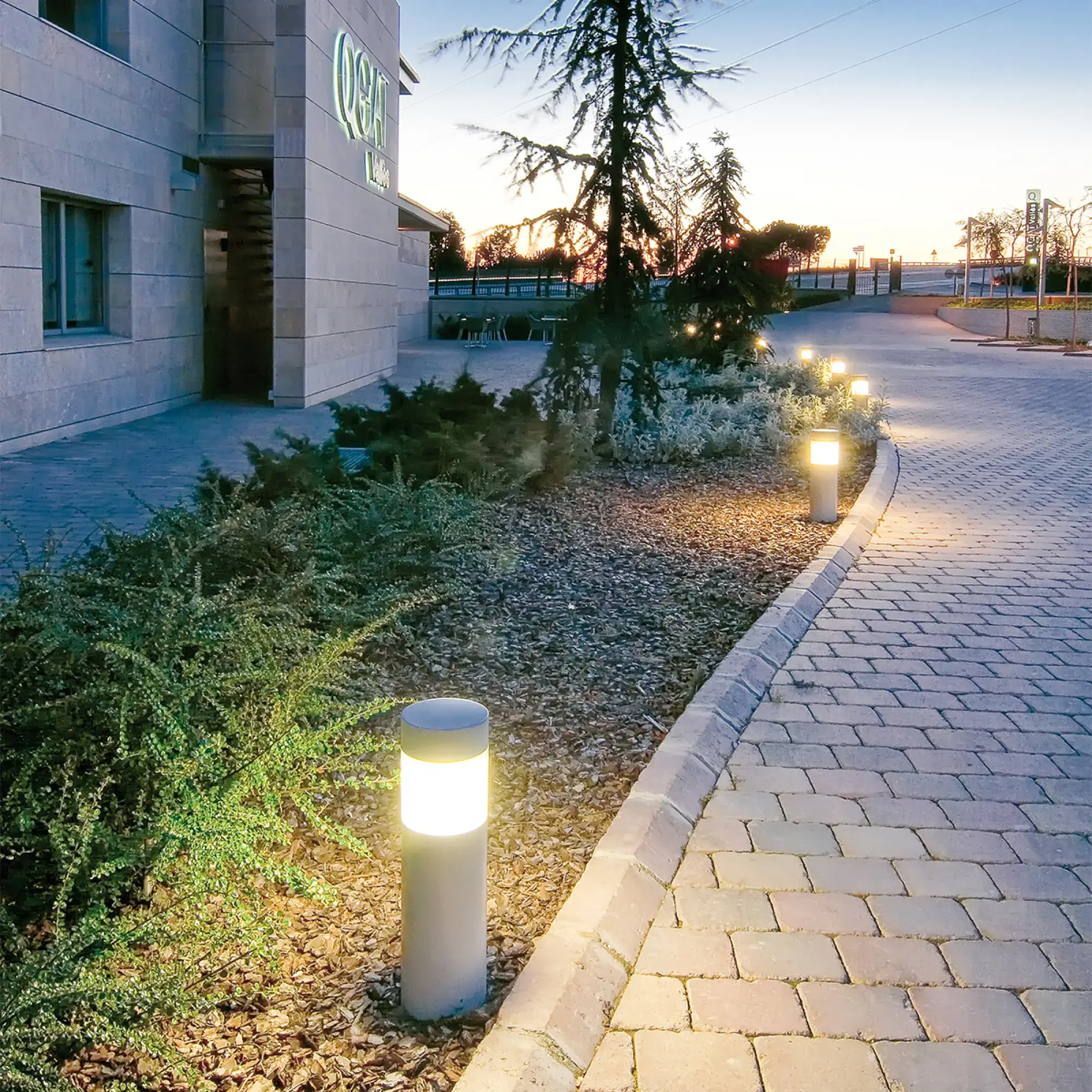 Performance iN Lighting 06060681 LED-Pollerleuchte 3000K 19W statisch runde extrabreite Streuoptik 06060681 (img_004)