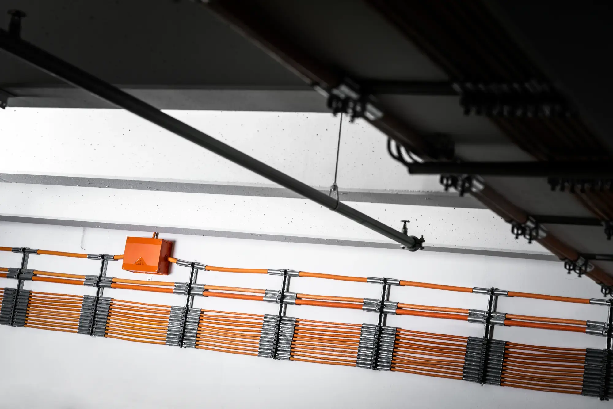 Spelsberg 86742001 Junction box, Type of protection IP66, Impact strength IK08, Protection class II, Ui 450V AC, Ui 450V DC, UL-EU, VDE, Halogen free (img_006) Spelsberg 86742001 Junction box, Type of protection IP66, Impact strength IK08, Protection class II, Ui 450V AC, Ui 450V DC, UL-EU, VDE, Halogen free (img_006)