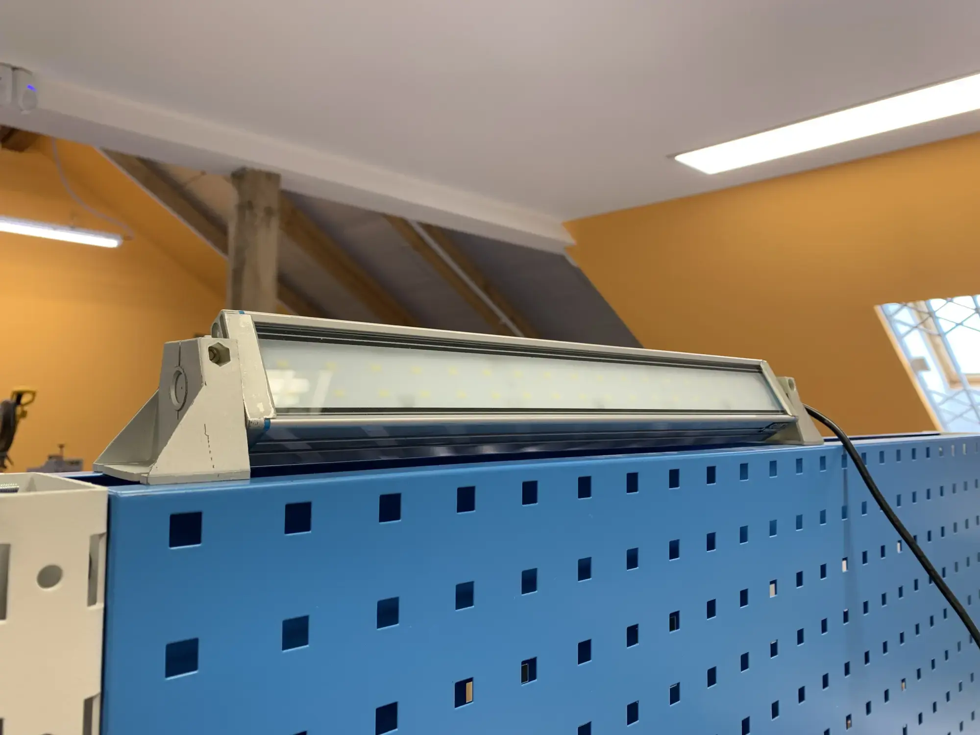 Elmet Light E05005 INDUSTRIAL MACHINE LIGHT LINE 18W / 24V / 6000K / IP65 / LED (img_010) Elmet Light E05005 INDUSTRIAL MACHINE LIGHT LINE 18W / 24V / 6000K / IP65 / LED (img_010)