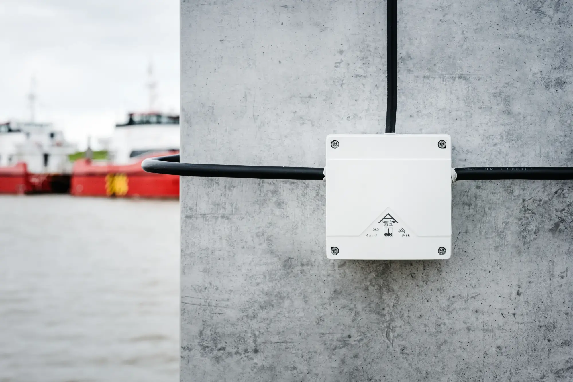 Spelsberg 40546001 Junction box, Type of protection IP68, max. 4², Impact strength IK09, Protection class II, Ui 450V AC, Ui 450V DC, VDE, Halogen free (img_002)