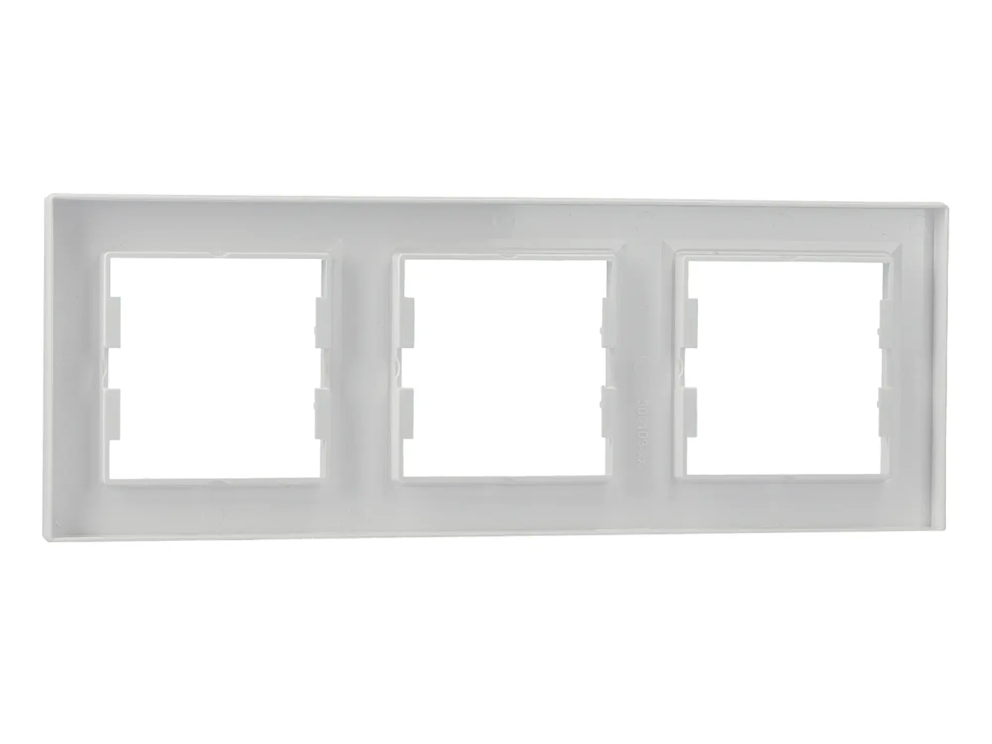 Schneider Electric EPH5800321D 3-Gang Frame Horizontal, white, Asfora (img_010) Schneider Electric EPH5800321D 3-Gang Frame Horizontal, white, Asfora (img_010)