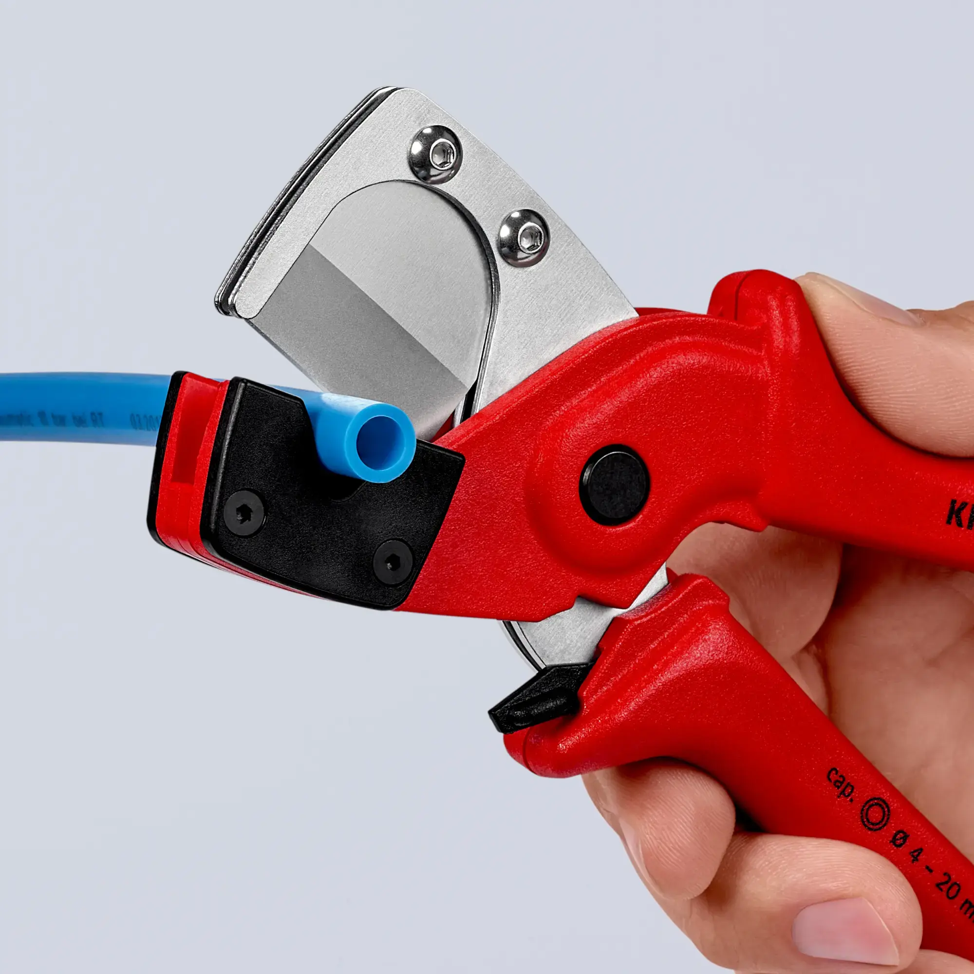 Knipex 90 10 185 Tagliatubi per tubi flessibili e multistrato in resina sintetica rinforzata con fibra di vetro 185 mm (img_005)