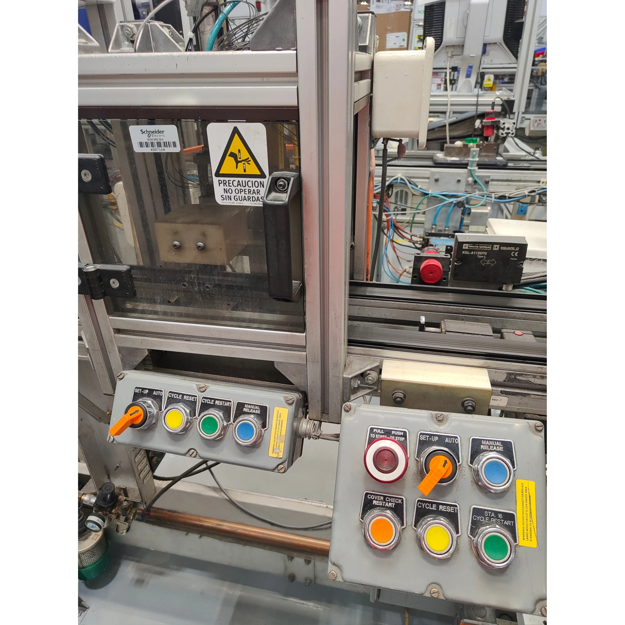 Schneider Electric 9001KR9RH6S10 Push Button, Red, w/o Indicator Type K, Ø30, Momentary, Latching -1NC (img_003) Schneider Electric 9001KR9RH6S10 Push Button, Red, w/o Indicator Type K, Ø30, Momentary, Latching -1NC (img_003)