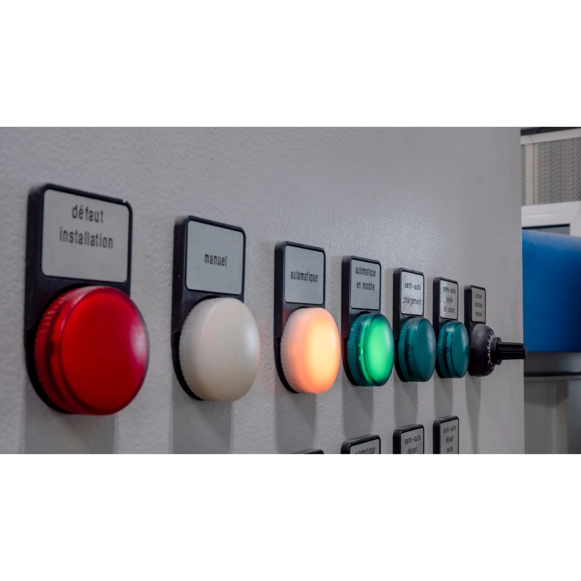 Schneider Electric ZBYF6101 Label holder 30x50mm, sign black red, for flush 30mm (img_002) Schneider Electric ZBYF6101 Label holder 30x50mm, sign black red, for flush 30mm (img_002)