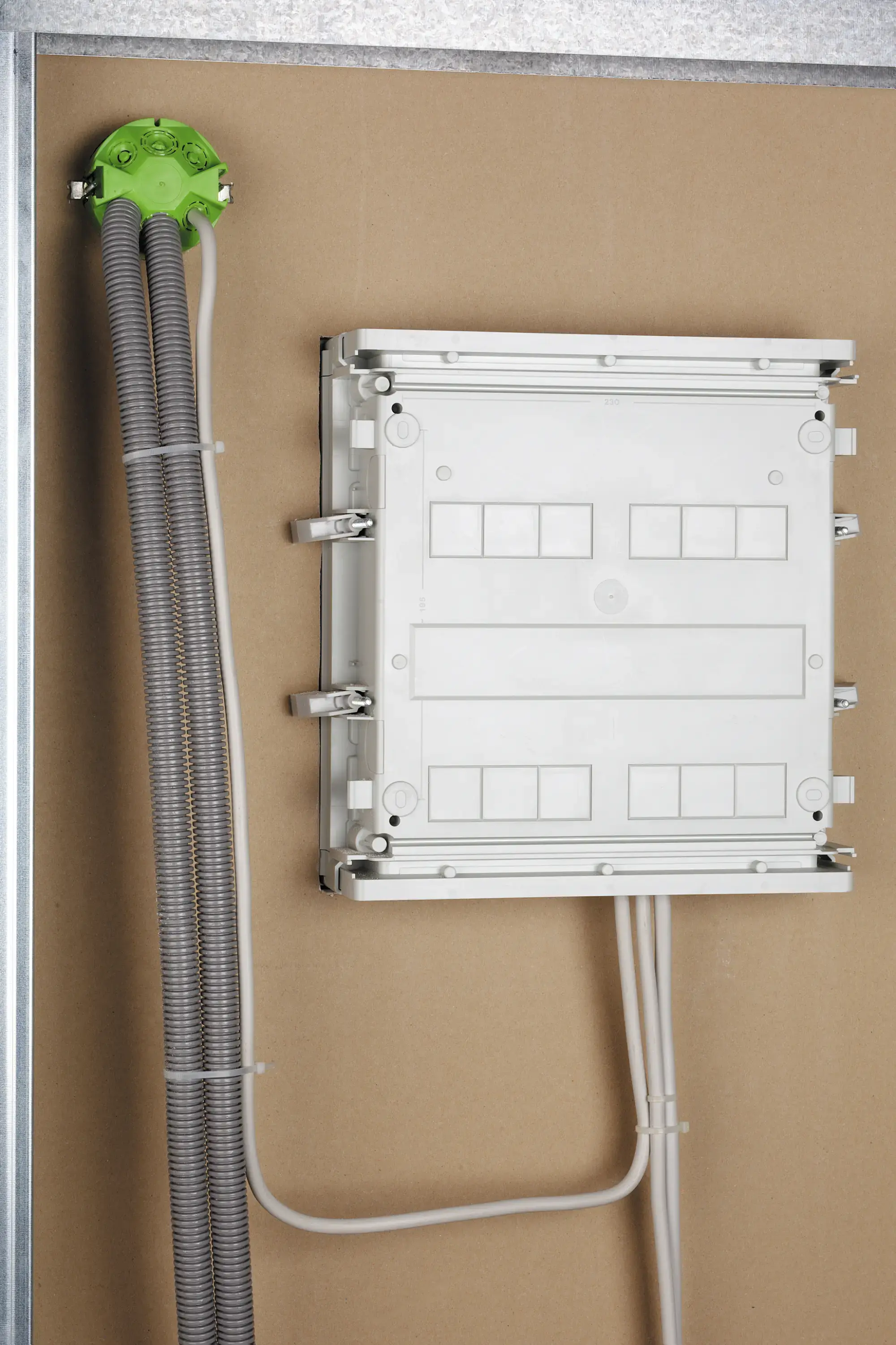 Spelsberg 92005001 Receptacle, Type of protection IP30, Rated insulation voltage 400V AC, VDE (img_002) Spelsberg 92005001 Receptacle, Type of protection IP30, Rated insulation voltage 400V AC, VDE (img_002)