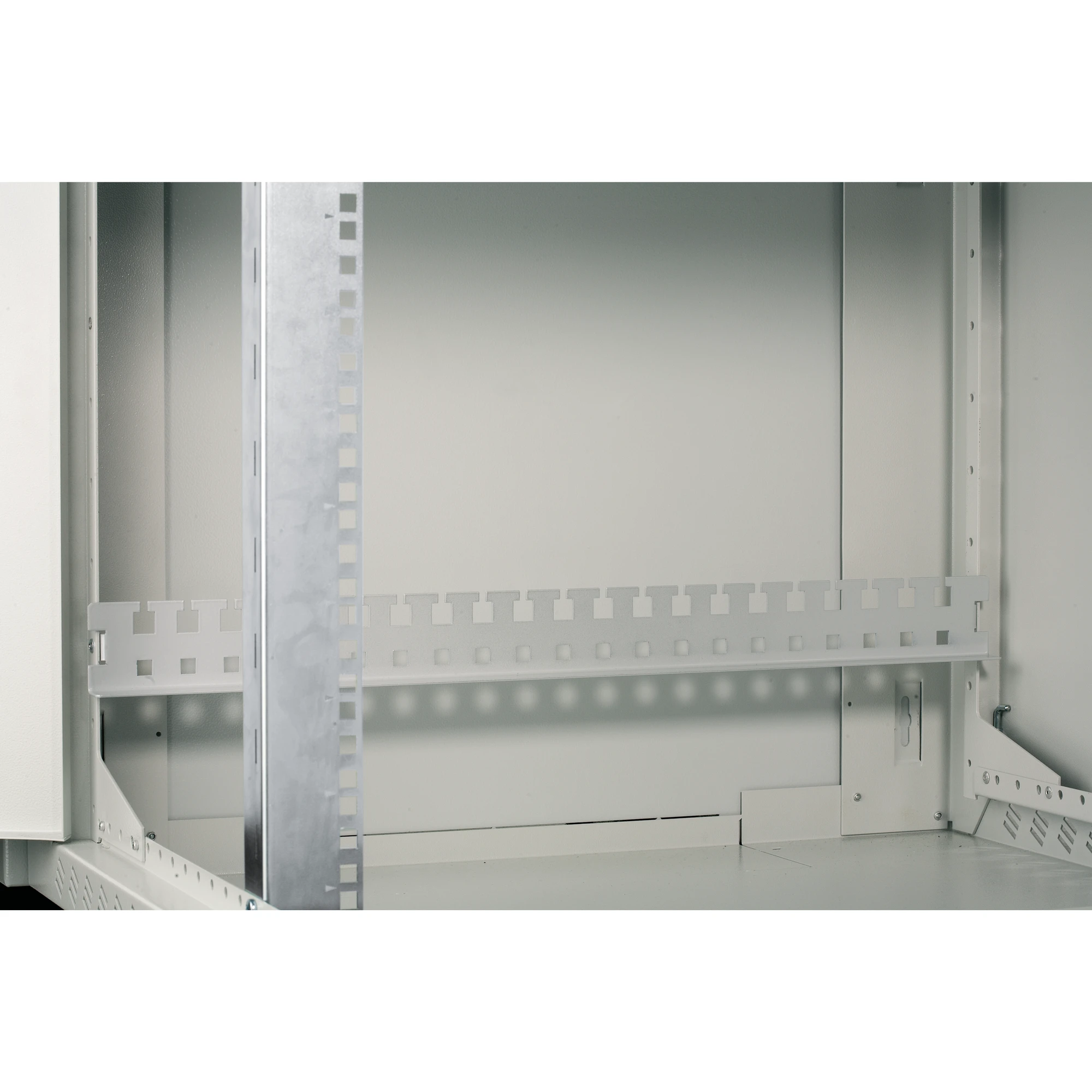 Schneider Electric NSYSPBOPB Actassi, cable carrier, pack of 1, 1U (img_001)