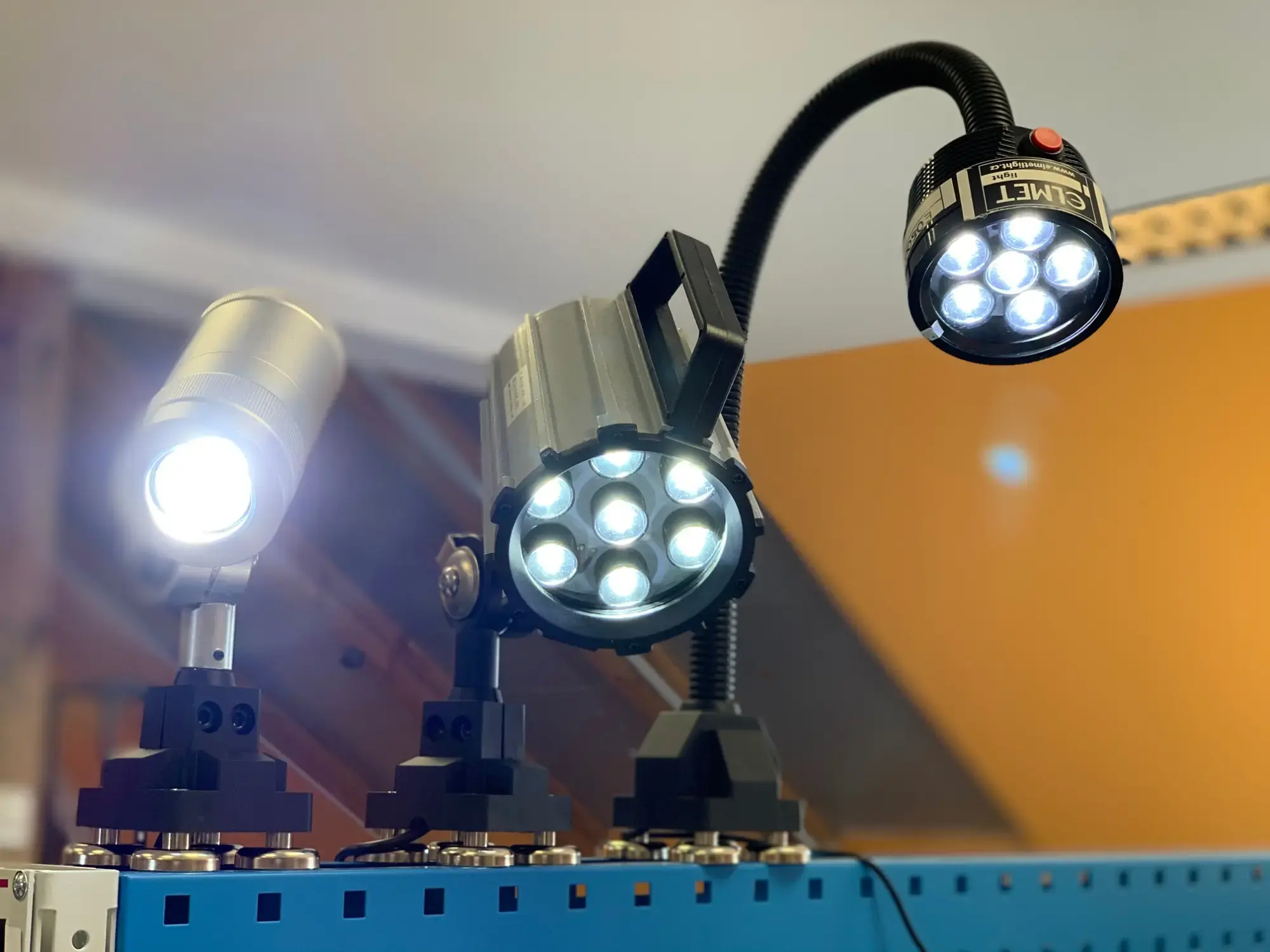 Elmet Light E05003 INDUSTRIAL MACHINE LIGHT FIX 7W / 24V / 6000K / IP54 / LED (img_004)