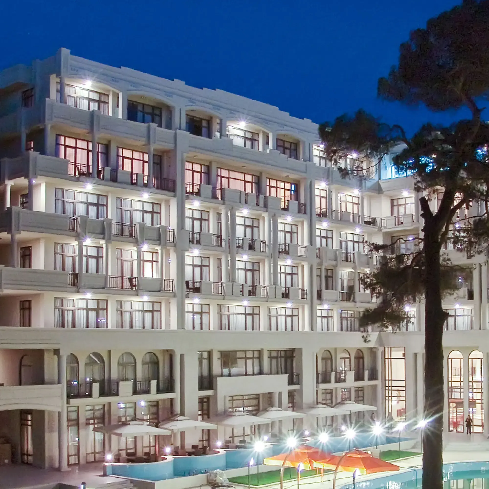 Performance iN Lighting 3016576 LED-Wandleuchte 3000K 10W statisch symmetrische extrabreite Streuoptik 3016576 (img_004) Performance iN Lighting 3016576 LED-Wandleuchte 3000K 10W statisch symmetrische extrabreite Streuoptik 3016576 (img_004)