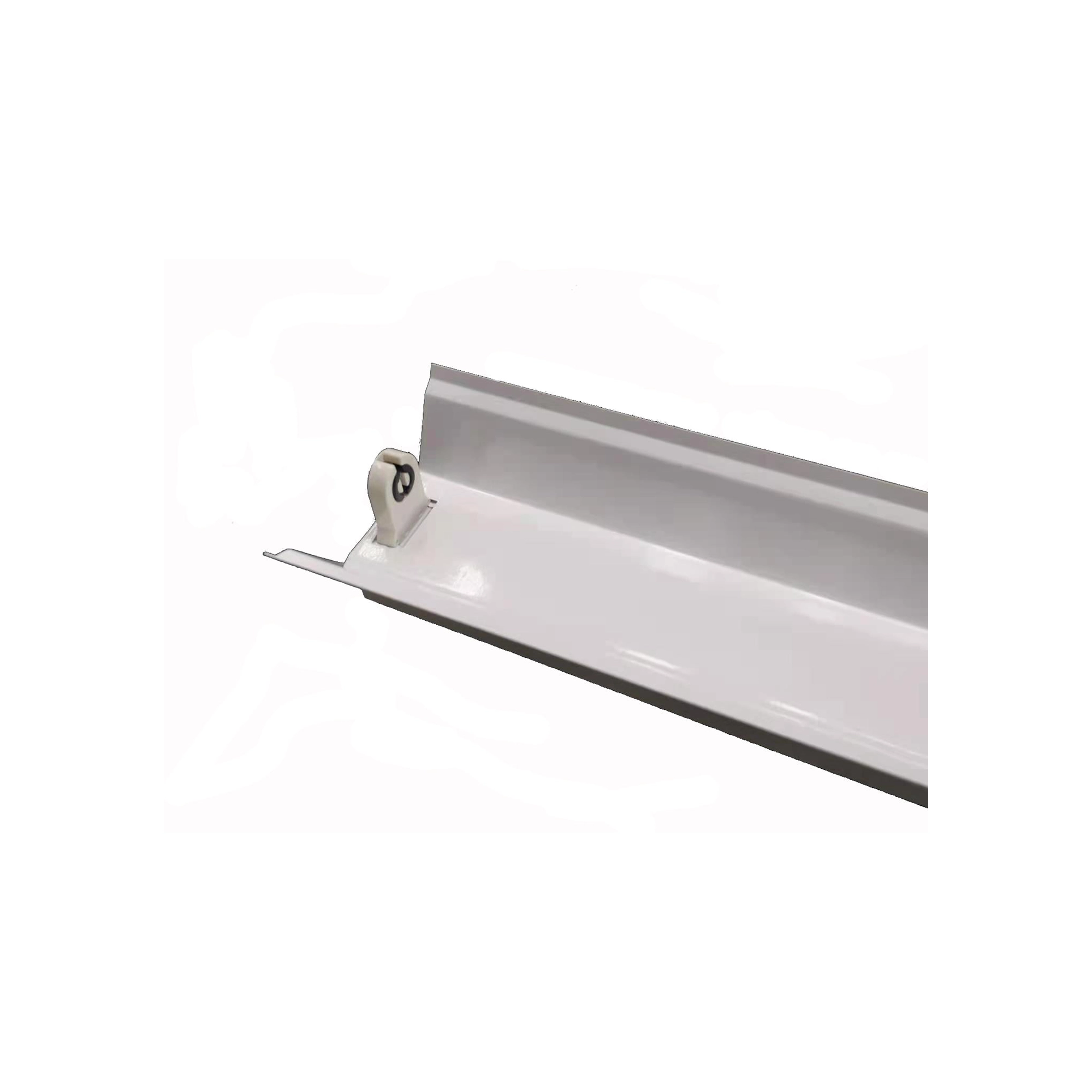 WSU Lights LED IP22 Leuchte Refelktor für 1 T8 Röhre - 1230x120x68mm - IP22