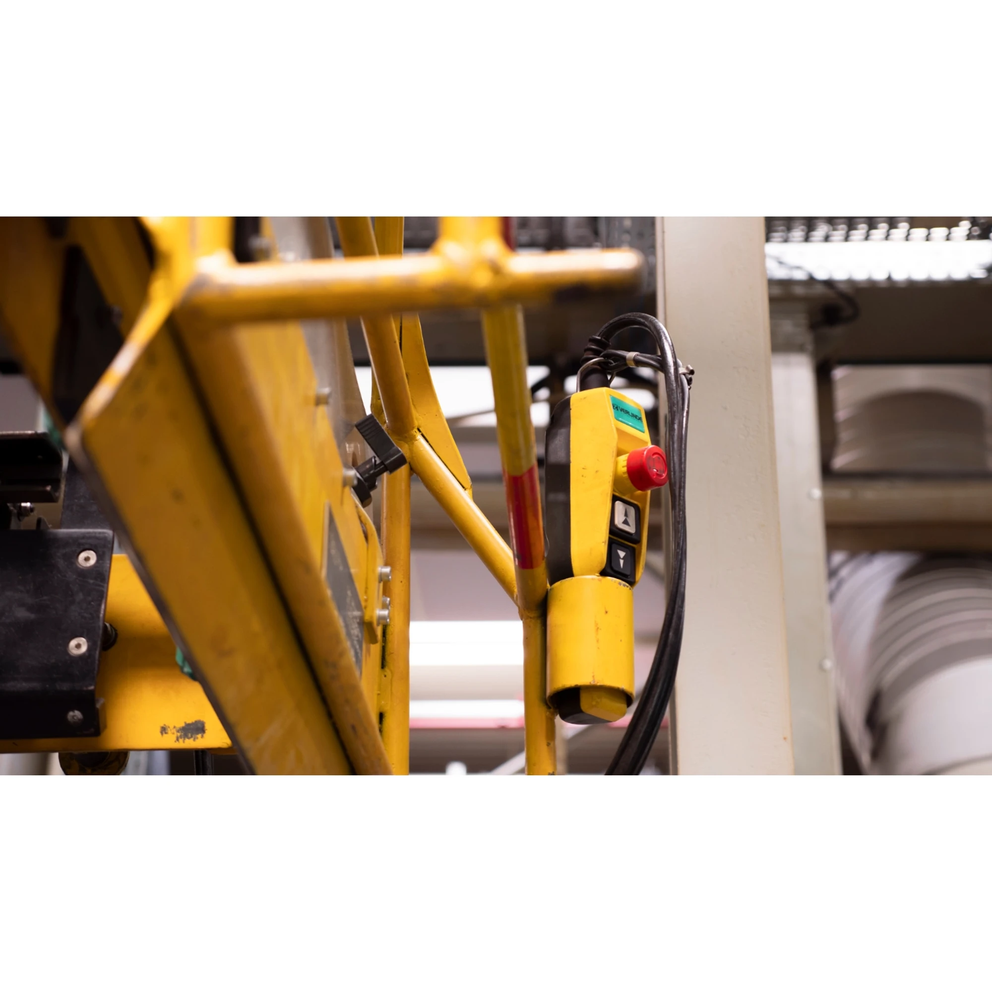 Schneider Electric XACA2153 Pendant control station XAC-A, 2 push buttons w. protective cap 1 emergency stop button (img_003) Schneider Electric XACA2153 Pendant control station XAC-A, 2 push buttons w. protective cap 1 emergency stop button (img_003)