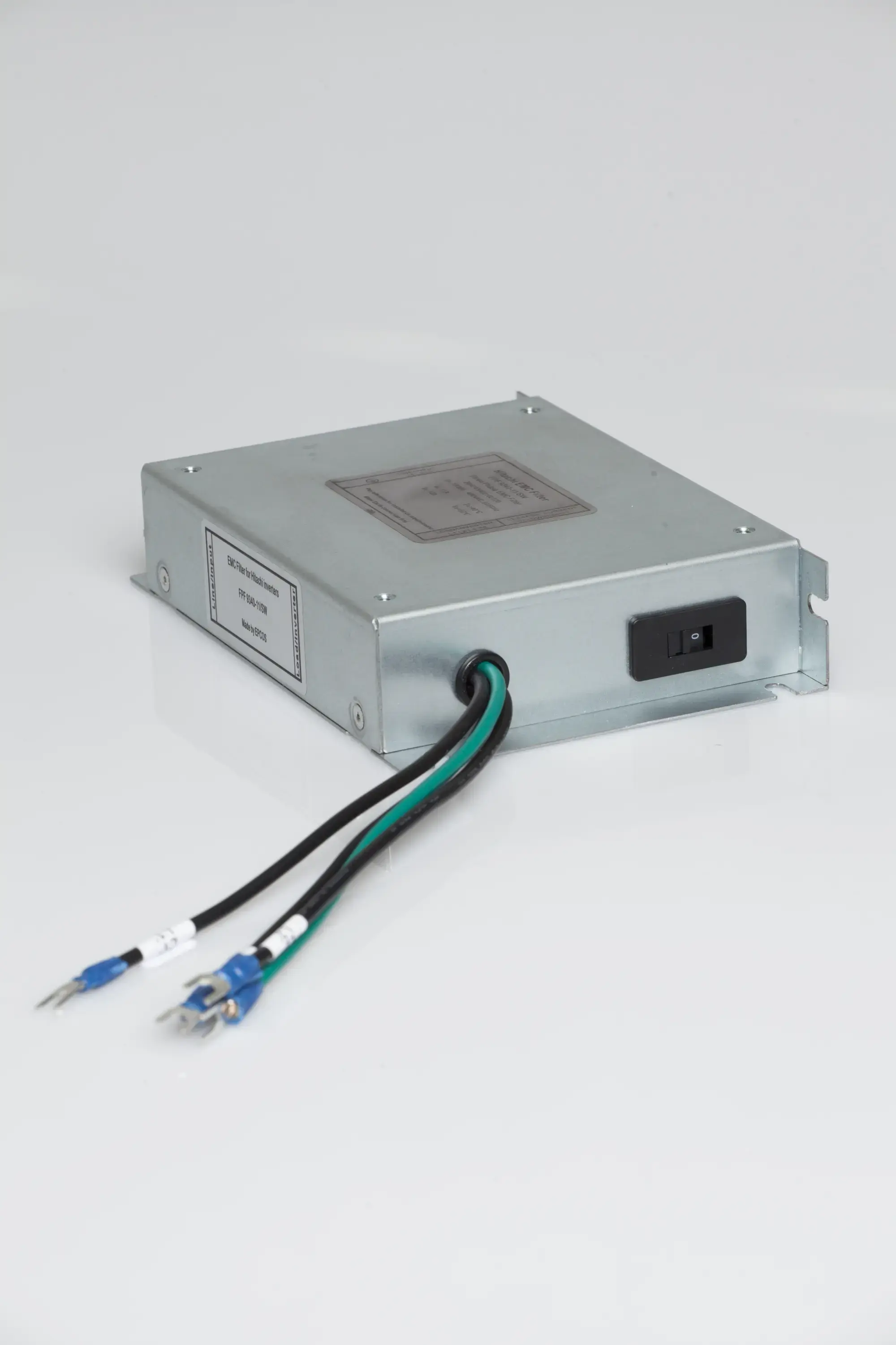 Hitachi FPF-9120-14-SW EMC line filter / base-mounted EMC filter for C1-007SFE2 / 1-ph 250V / 50-60Hz / 14A / IP00 / switch for low leakage current (img_002) Hitachi FPF-9120-14-SW EMC line filter / base-mounted EMC filter for C1-007SFE2 / 1-ph 250V / 50-60Hz / 14A / IP00 / switch for low leakage current (img_002)