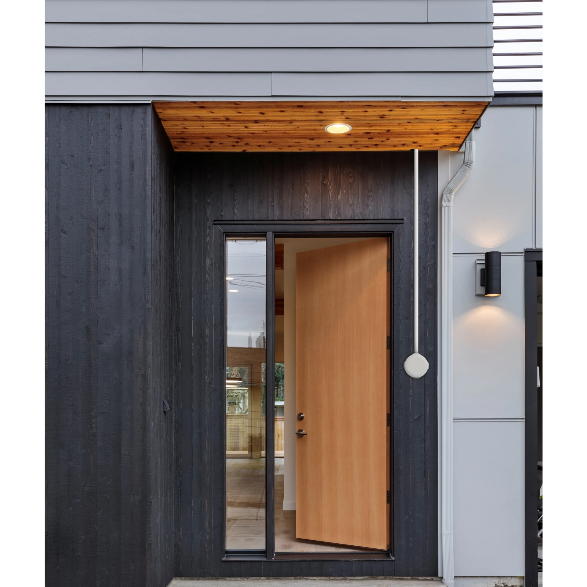 Schneider Electric ENN05001 Mureva BOX, junction box, 4 nozzles Ø 20, 60x60x40mm (img_002) Schneider Electric ENN05001 Mureva BOX, junction box, 4 nozzles Ø 20, 60x60x40mm (img_002)