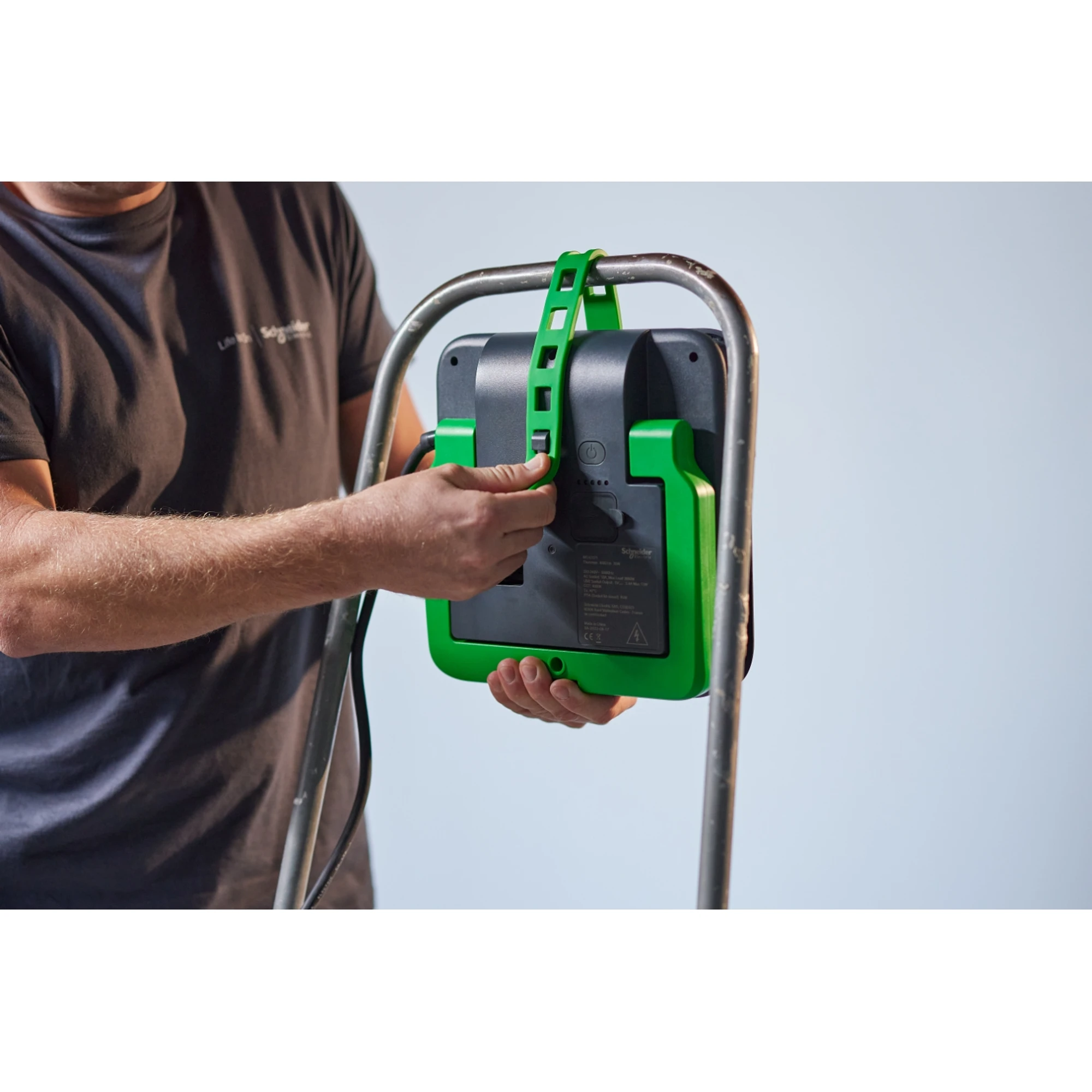 Schneider Electric IMT47273 LED Work Lamp Thorsman 75W 8500LM/IP54/IK08/Socket + USB A+C 2.4A, dimmable (img_023) Schneider Electric IMT47273 LED Work Lamp Thorsman 75W 8500LM/IP54/IK08/Socket + USB A+C 2.4A, dimmable (img_023)