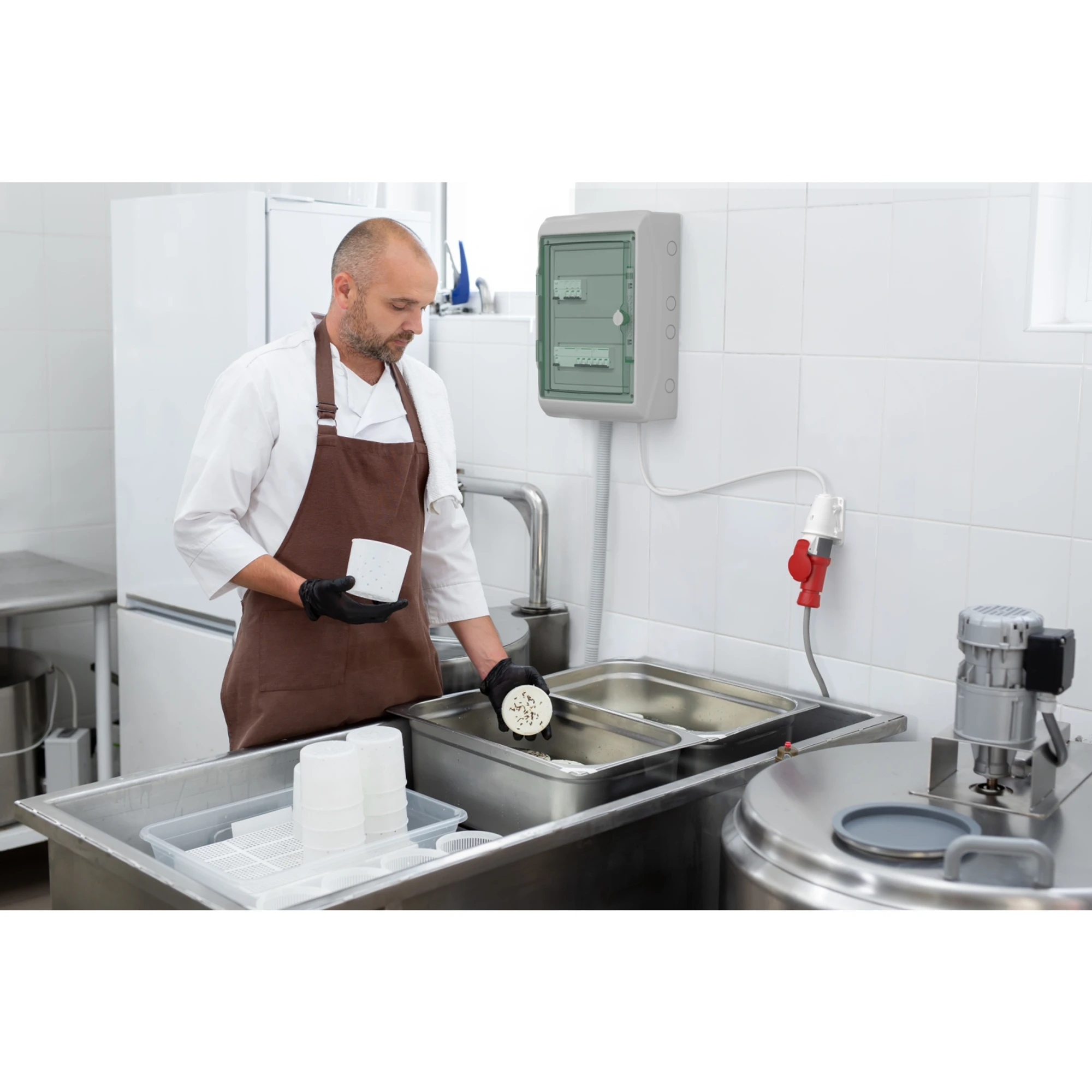 Schneider Electric 13437 Kaedra Small Distribution Board, 4x18 TE, IP65 (img_003) Schneider Electric 13437 Kaedra Small Distribution Board, 4x18 TE, IP65 (img_003)