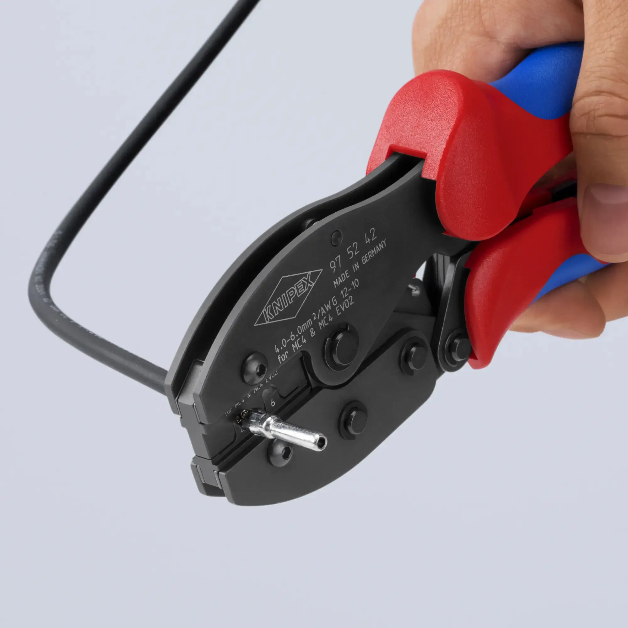 Knipex 97 52 42 PreciForce Pince à sertir pour connecteurs MC4®/MC4® Evo 2 avec poignées multimatières brunie 220 mm (img_007)
