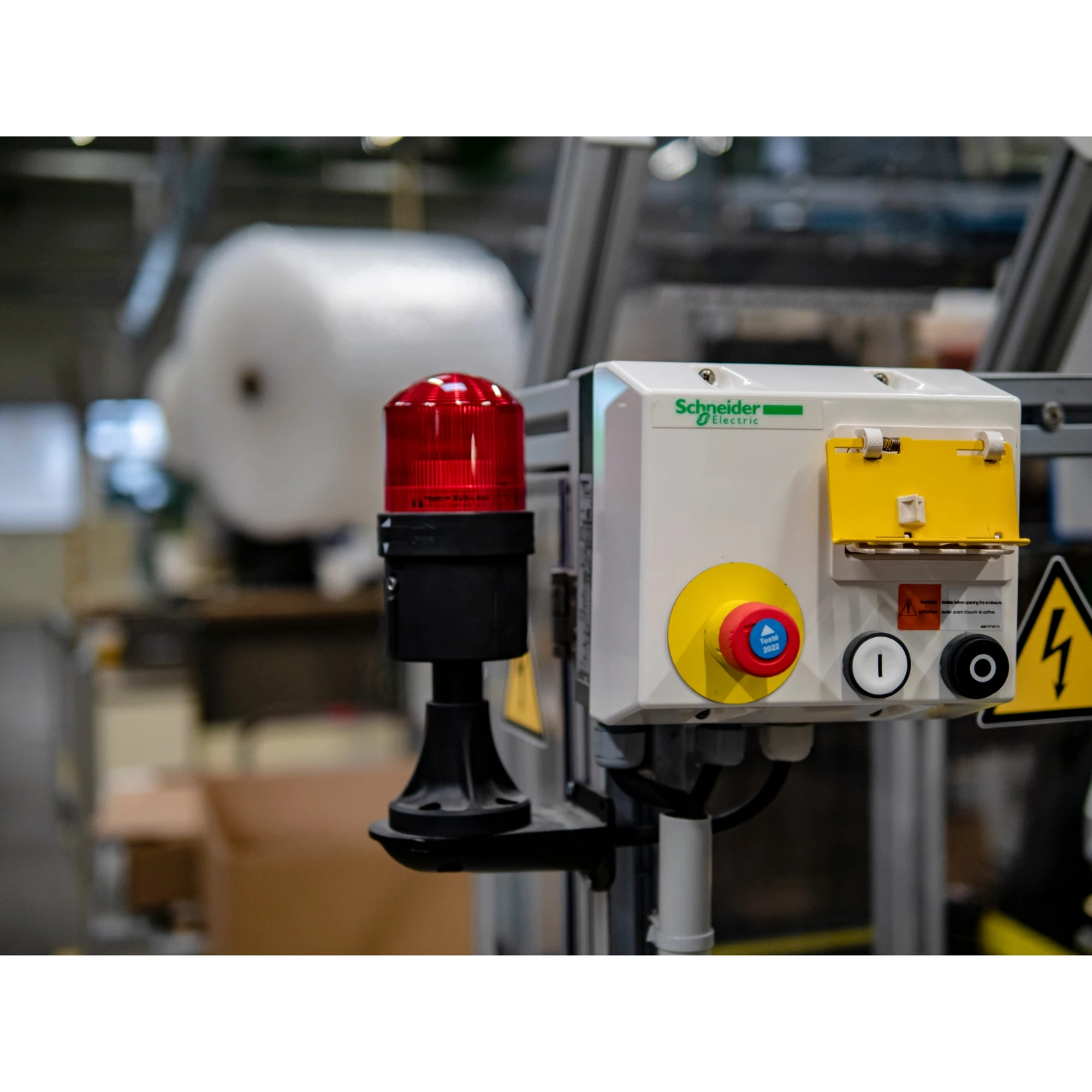 Schneider Electric XVBL0B5 Compact signaling station with continuous light, orange XVB, integral LED, 24 V AC DC, IP 65 (img_009) Schneider Electric XVBL0B5 Compact signaling station with continuous light, orange XVB, integral LED, 24 V AC DC, IP 65 (img_009)