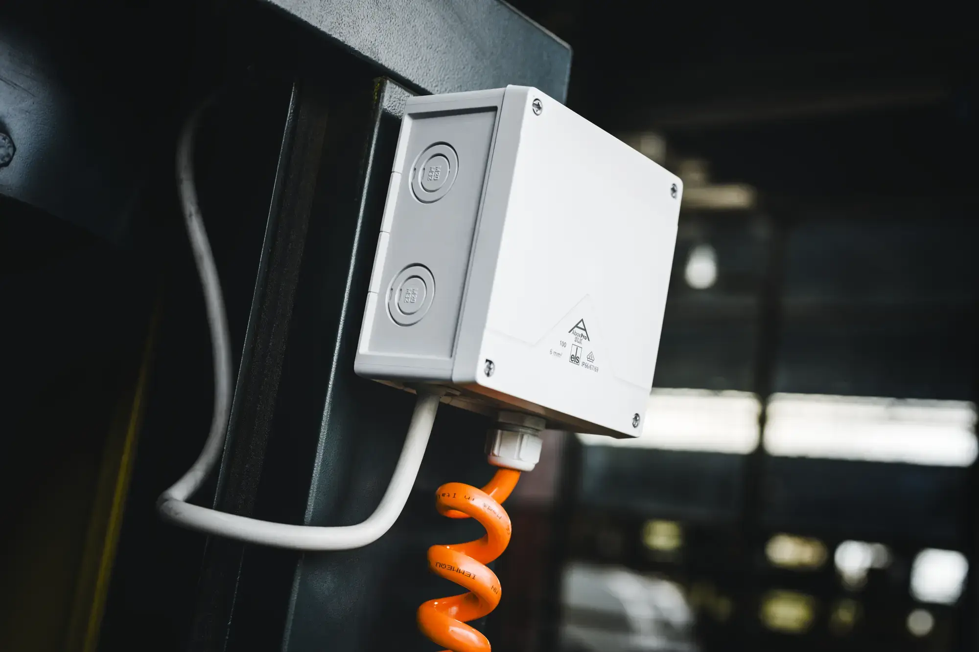 Spelsberg 40407001 Junction box, Type of protection IP66/IP67/IP69, max. 4², IK09, Protection class II, Ui 450V AC, Ui 450V DC, DLG, DNV, VDE, Halogen free (img_003)