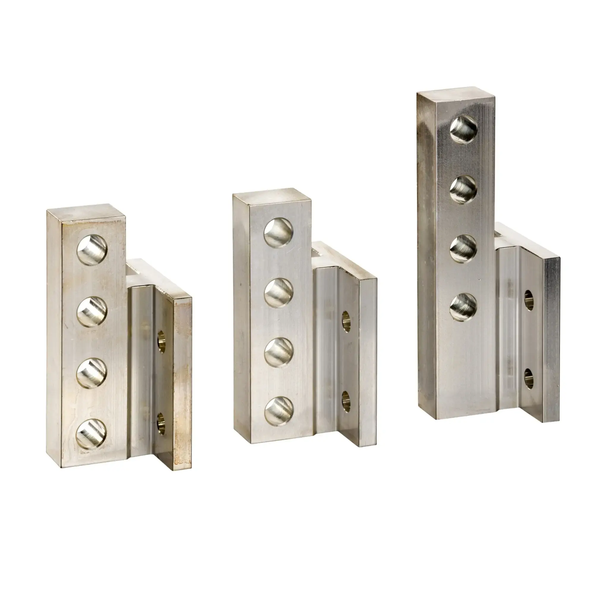 Schneider Electric LV847970SP Rear Connection Horizontal Top 3P for MTZ2 4000A for Retrofitting (img_003) Schneider Electric LV847970SP Rear Connection Horizontal Top 3P for MTZ2 4000A for Retrofitting (img_003)