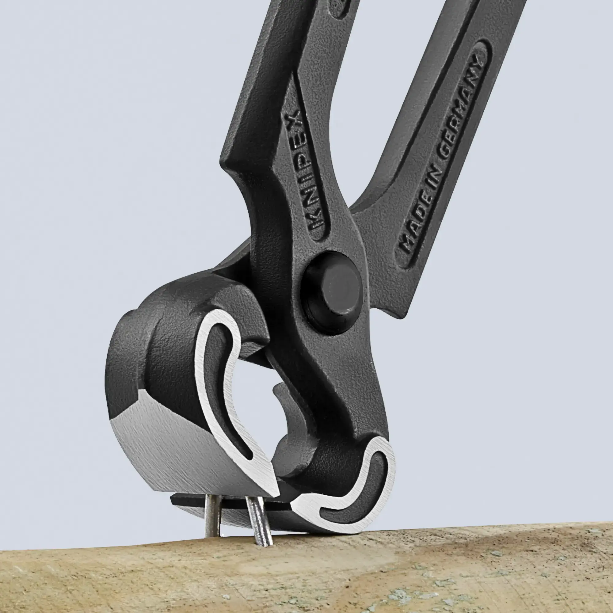 Knipex 50 00 210 Tenaza para carpintero negro atramentado 210 mm (img_002)