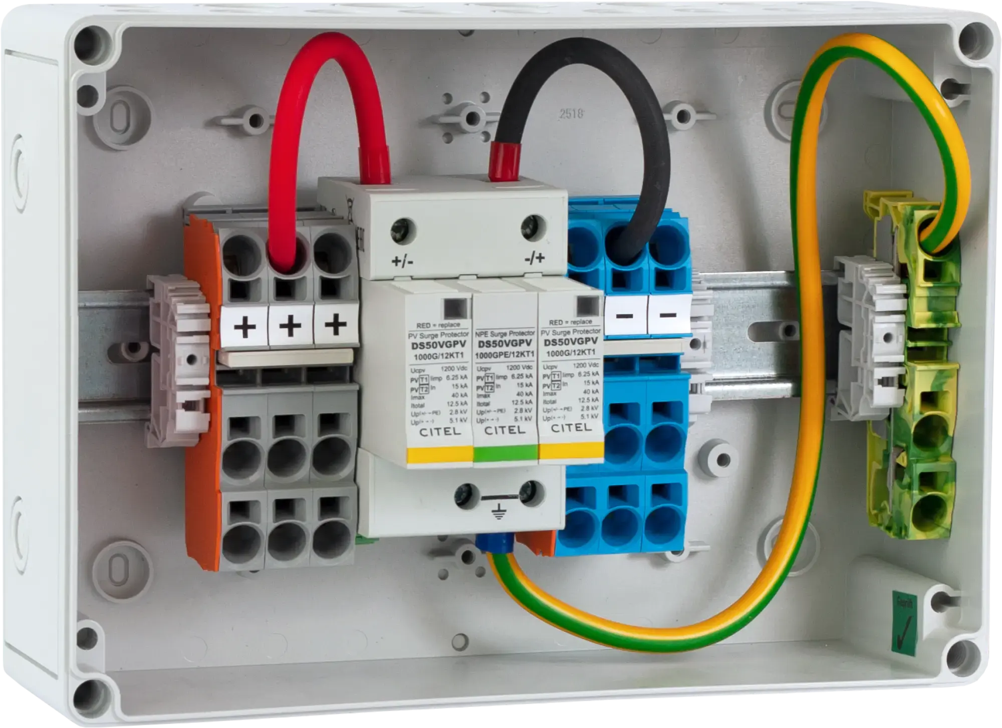 Citel 158110 Generatoranschlusskasten mit SPD Typ 1+2, 1200 VDC, 1-MPPT, 4 Strings (img_001) Citel 158110 Generatoranschlusskasten mit SPD Typ 1+2, 1200 VDC, 1-MPPT, 4 Strings (img_001)