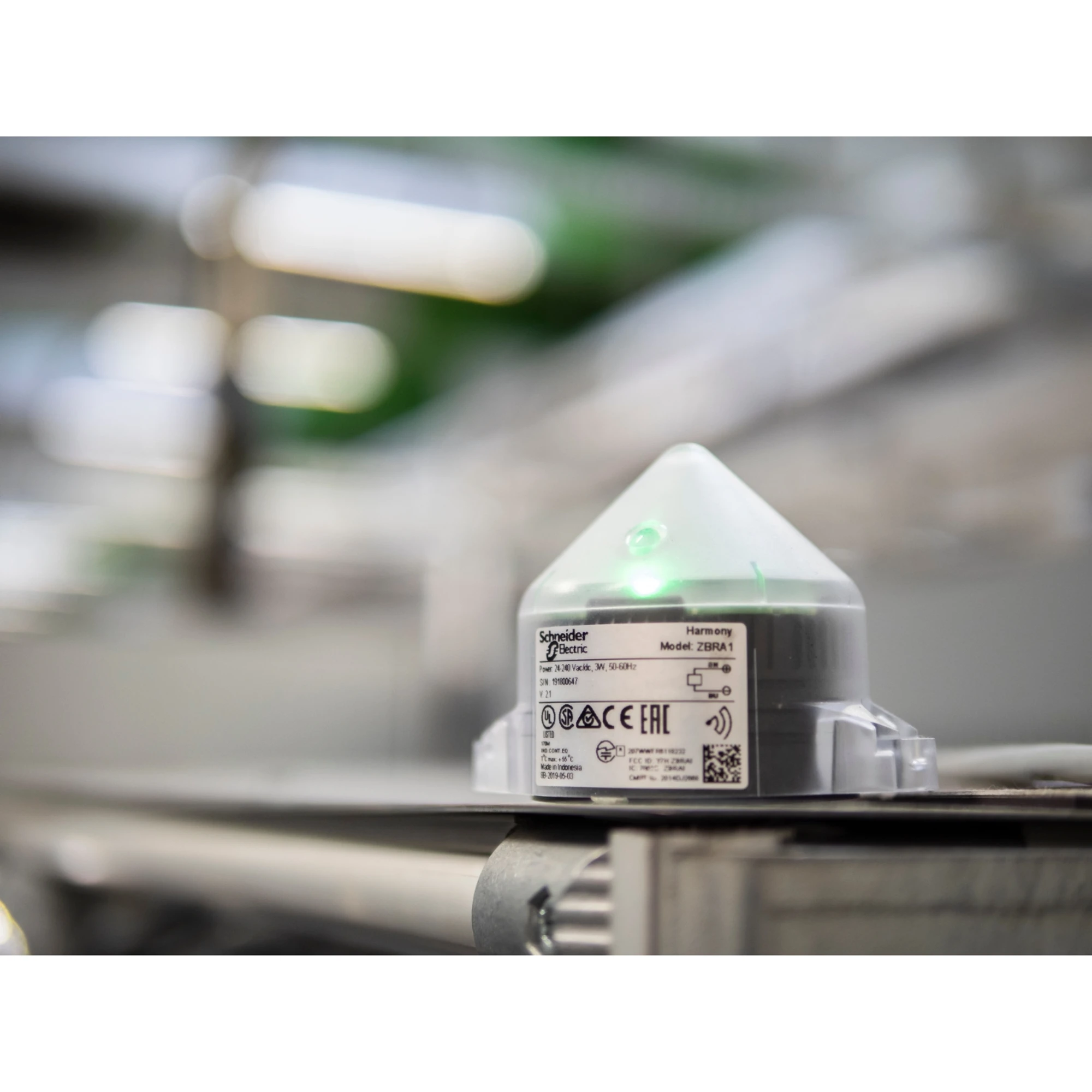 Schneider Electric ZBRA1 Relay Antenna, Harmony XB5R, Repeater, 24-240V ACDC, 5m Cable, transparent (img_002) Schneider Electric ZBRA1 Relay Antenna, Harmony XB5R, Repeater, 24-240V ACDC, 5m Cable, transparent (img_002)